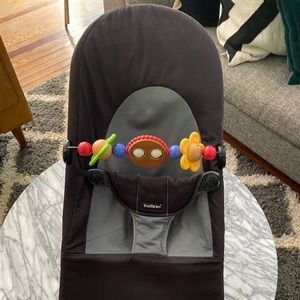 Baby bjorn bouncer